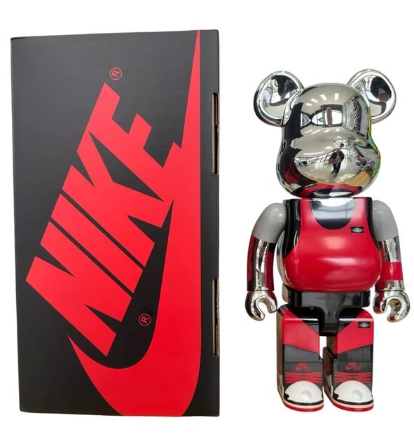 BEARBRICK Michael Jordan 1985 Air Jordan “Playground” 400% - Imagen 3