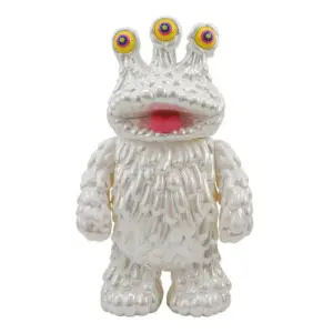 JOG Sofubi (Blanco) x Takuma Fujisaki